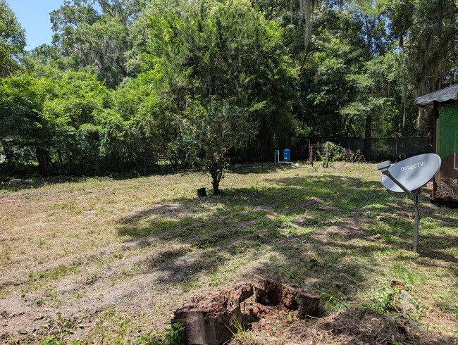 Building Photo - Renovated 3/2 in Oretega Farms