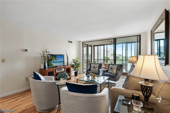 Building Photo - 4210 Steamboat Bend