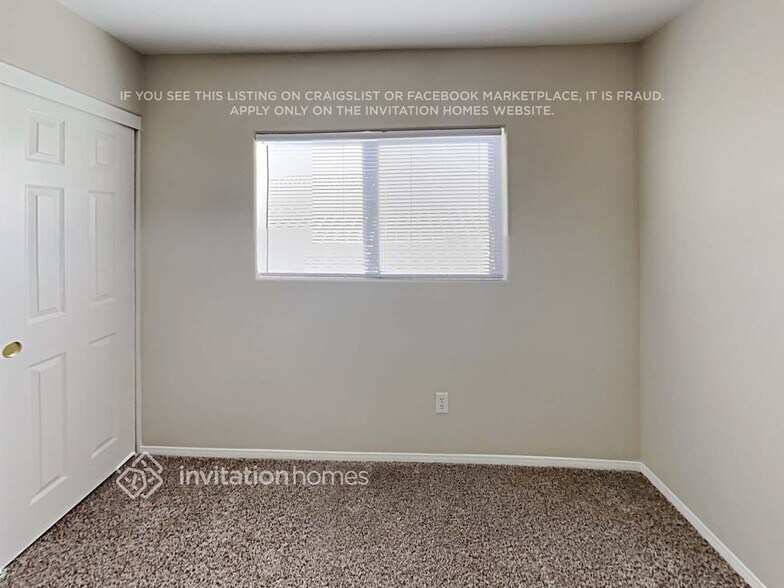 Building Photo - 9509 Grand Fir Ct