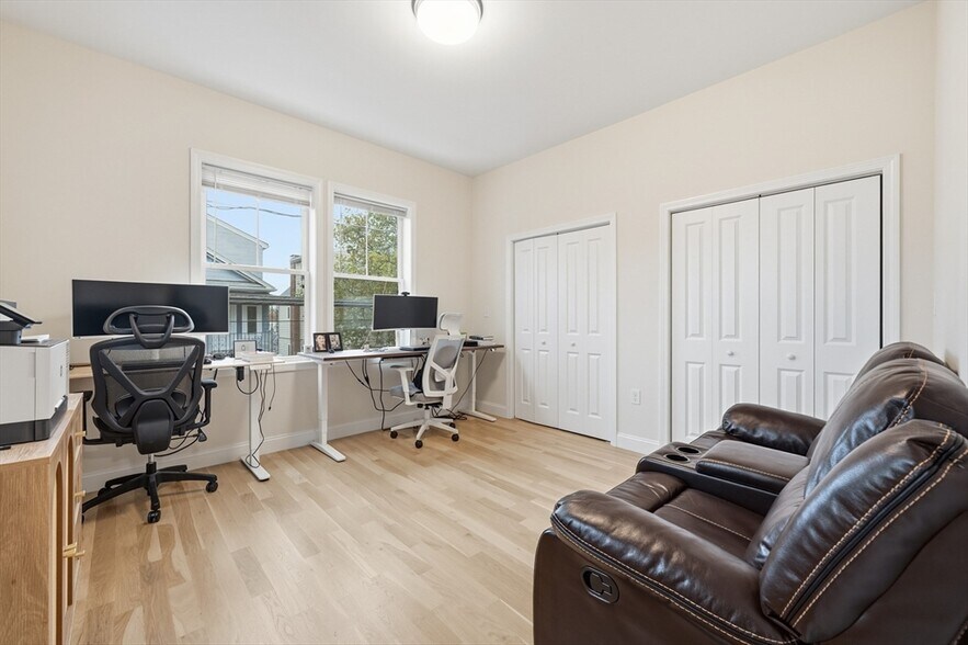 Building Photo - 77 North St