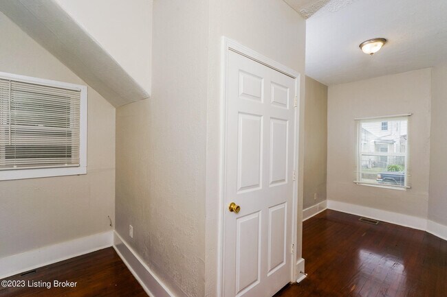 Building Photo - 1700 Bolling Ave