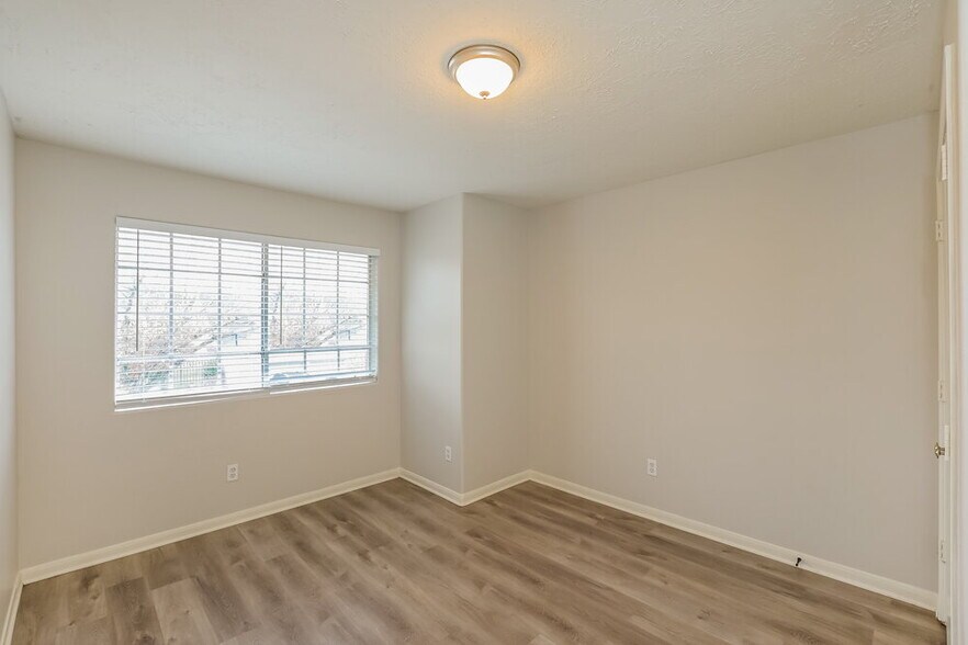 Building Photo - 8530 Wild Basin Dr
