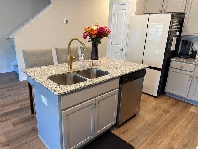 Building Photo - 209 Buckingham Ln