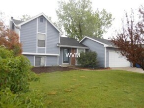 Building Photo - Sable subdivision