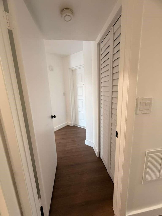 Building Photo - 788 NW 92nd Ave