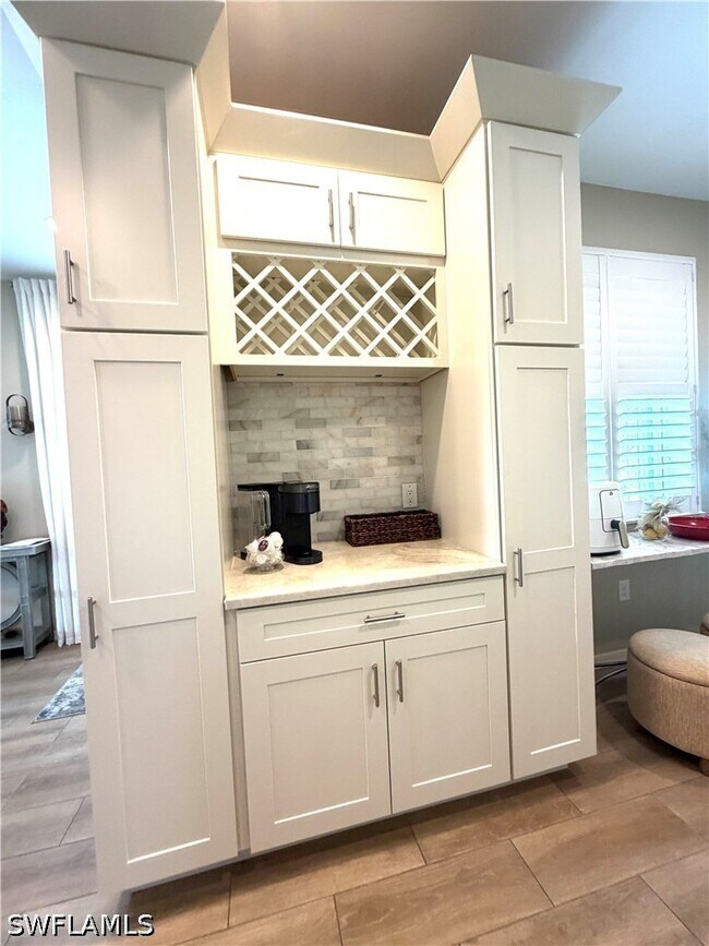 Building Photo - 8736 Querce Ct