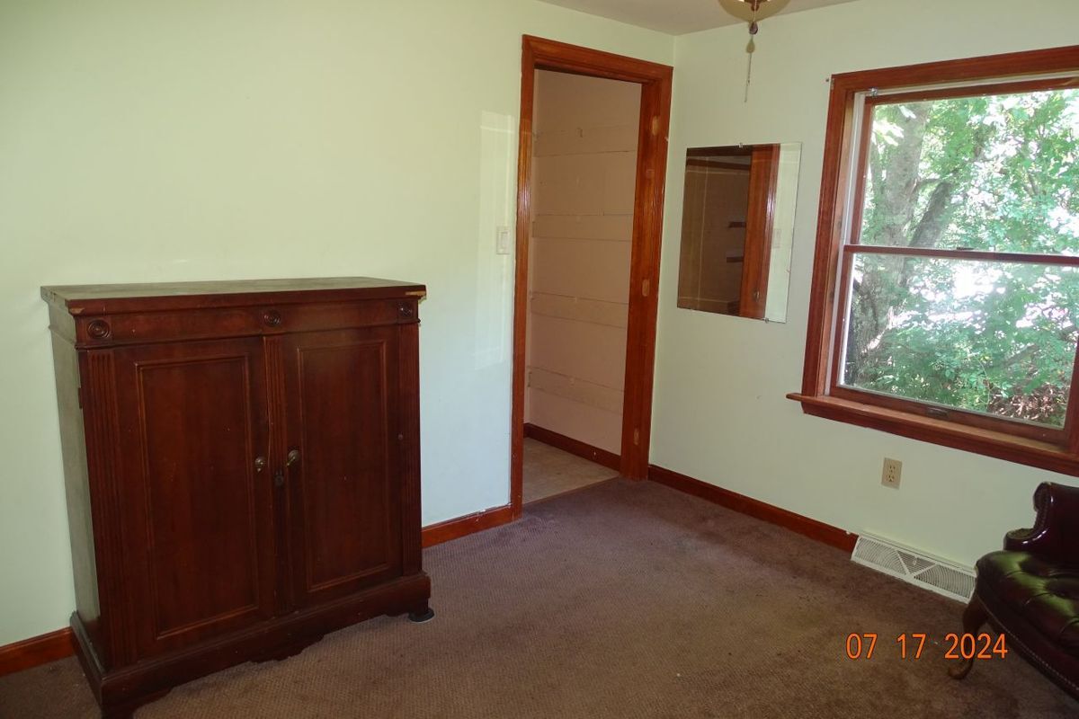 Building Photo - 410 Bald Hill Rd