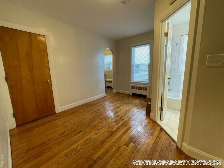 Building Photo - 90 Winthrop Shore Dr