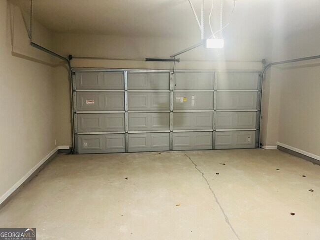 Building Photo - 33 Cobalt Ln