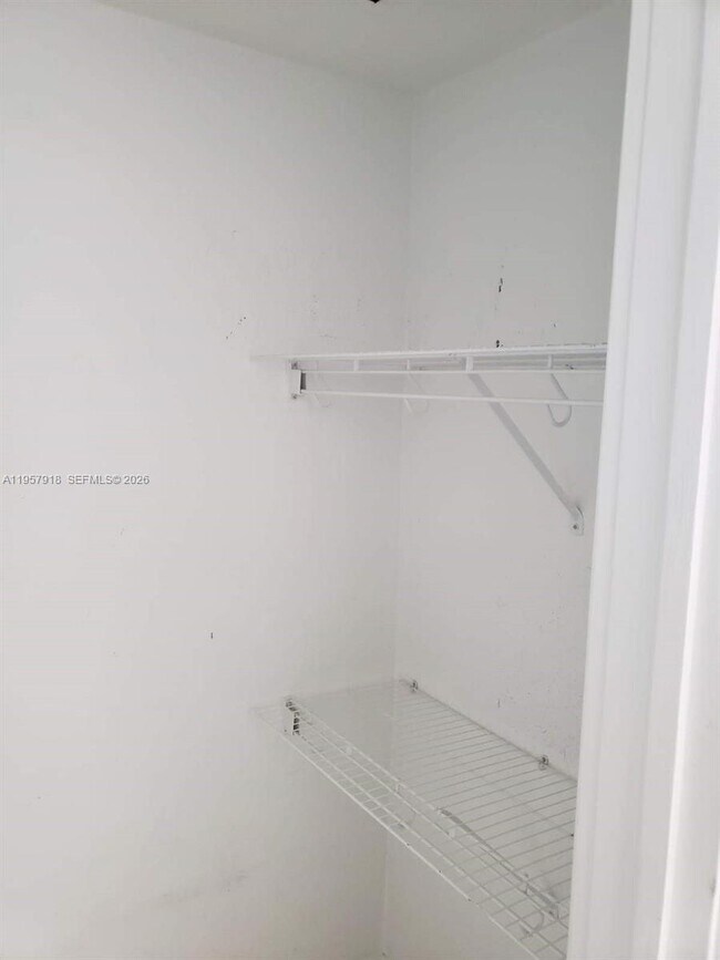 Building Photo - 401-469 69th St