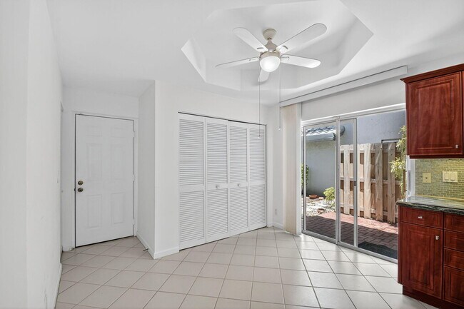 Building Photo - 11570 Briarwood Cir