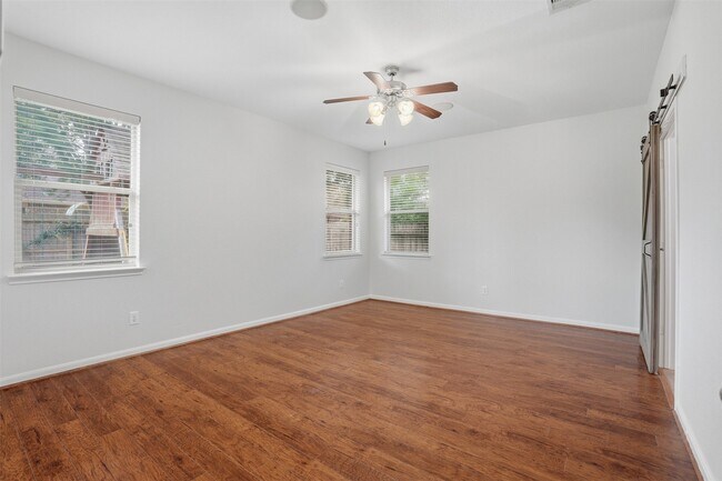 Building Photo - 11126 Celano Dr