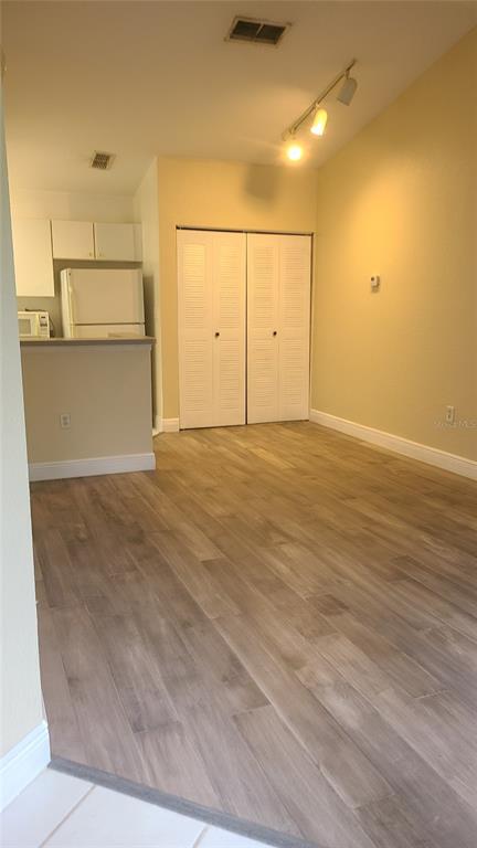 Building Photo - 10422 White Lake Ct