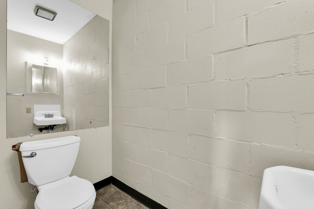 Building Photo - 463 Commerce St