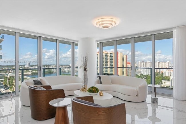 Primary Photo - 300 Sunny Isles Blvd