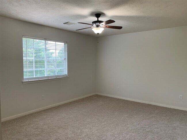 Building Photo - 20703 Riviere Ln