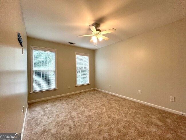 Building Photo - 4692 Wehunt Commons Dr