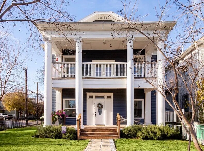 Primary Photo - 703 E Euclid Ave