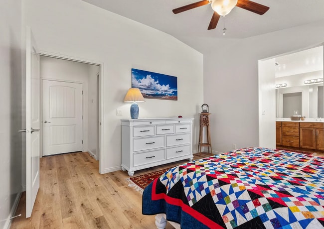 Building Photo - Your Perfect Hurricane Getaway Awaits!