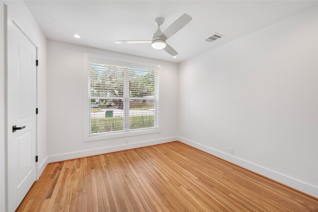 Building Photo - 8416 Montridge Dr