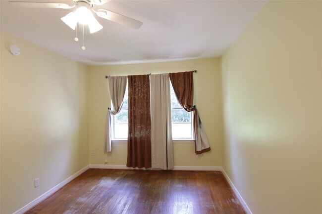 Building Photo - 6601 Stroud Dr