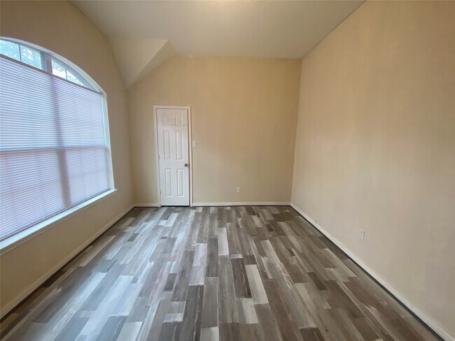 Building Photo - 21239 Rush Hollow Ct