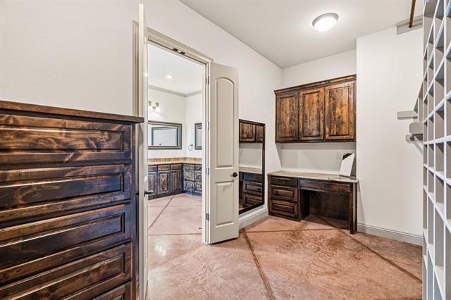 Building Photo - 422 Rugged Dr