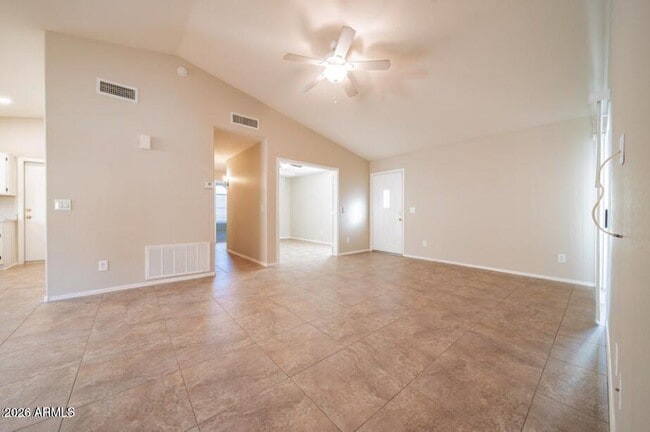 Building Photo - 8909 W Davis Rd