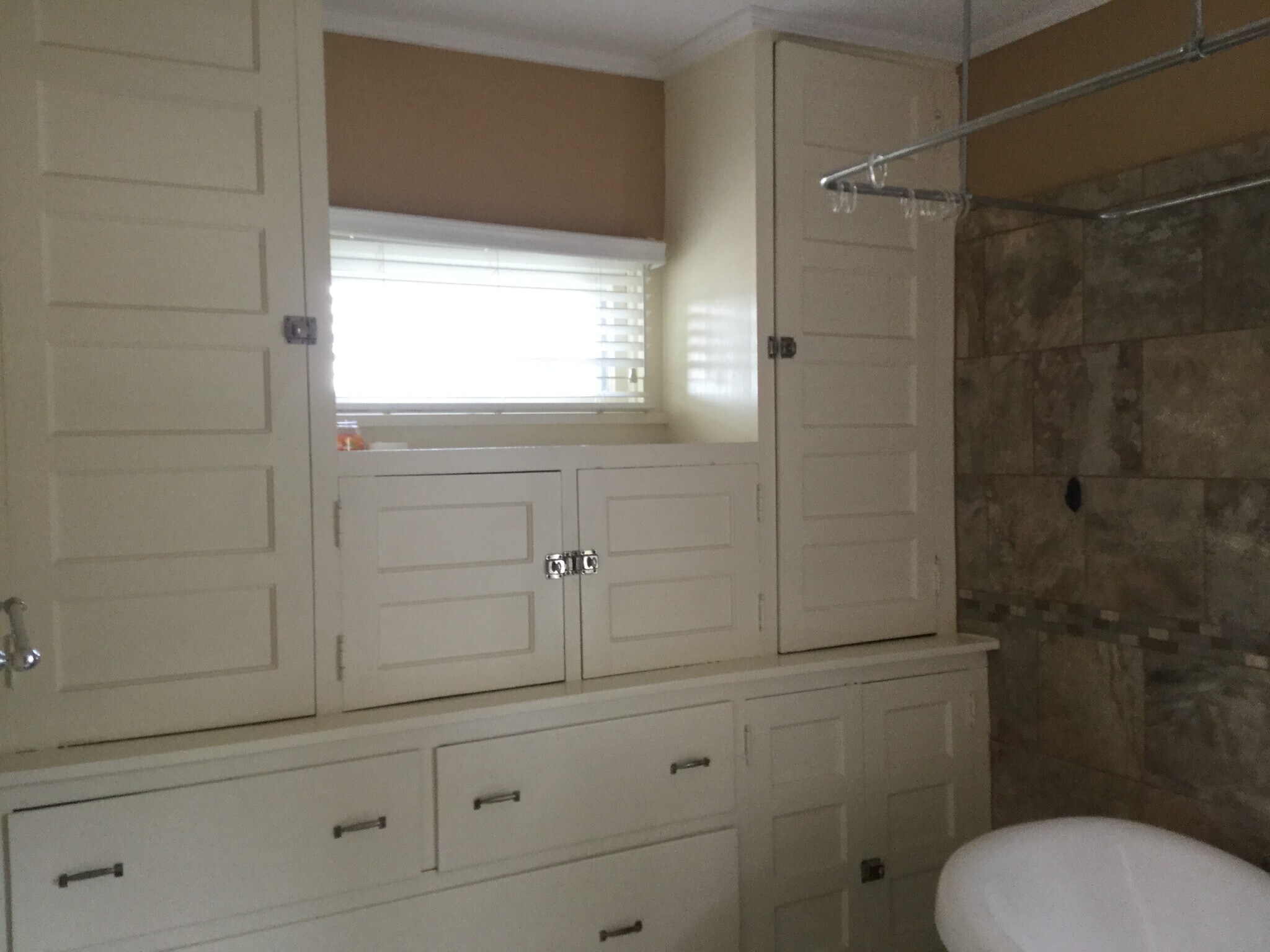 Bathroom Cabinets - 113 N Batavia Ave