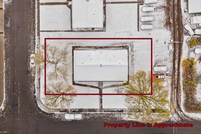 Building Photo - Knowles Properties