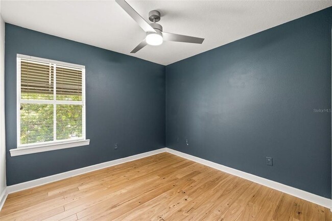 Building Photo - 113 S Melville Ave