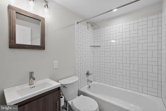 Building Photo - 4469 Silverwood St