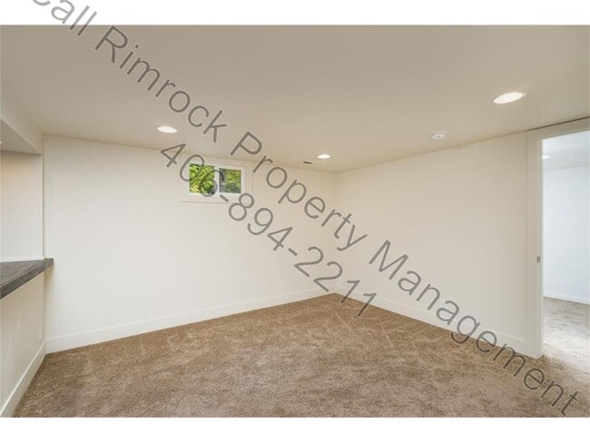 Building Photo - 3329 Poly Dr