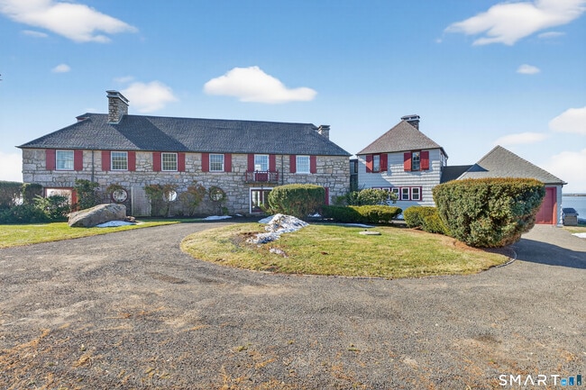 Building Photo - 39 Vineyard Pl