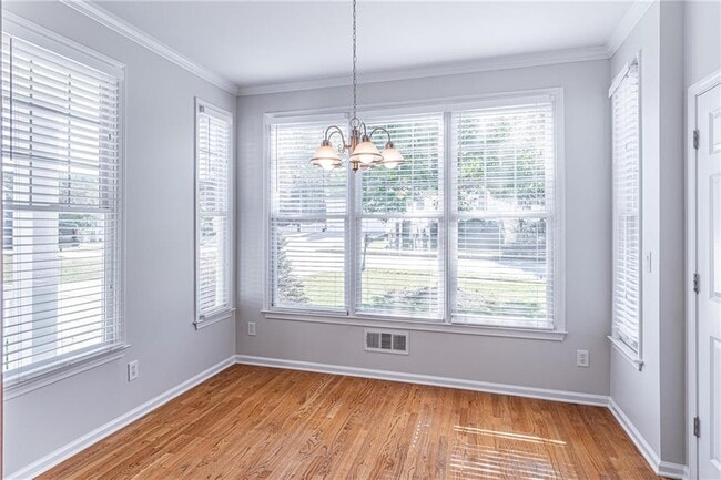 Building Photo - 7303 Rocking Chair Ln