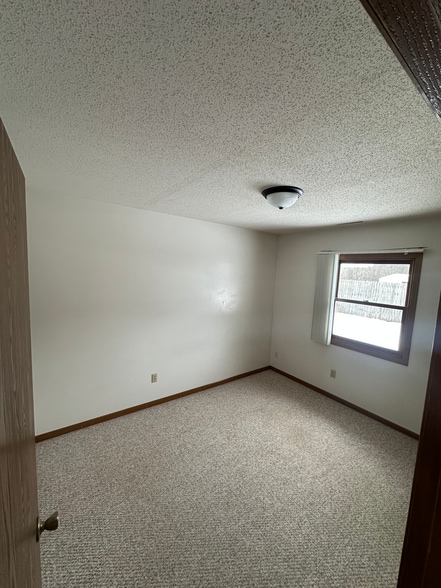 Bedroom 2 - 726 Wellington St