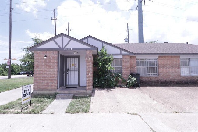 Building Photo - 12607 Veterans Memorial Dr
