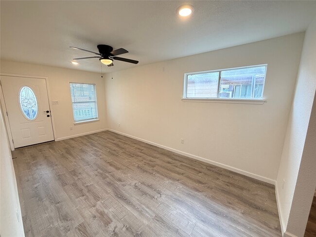 Building Photo - 5130 Engleford St