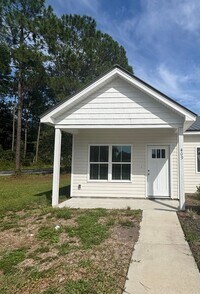 Building Photo - Brand New 3 Bedroom, 2 Bathroom Duplex in ...