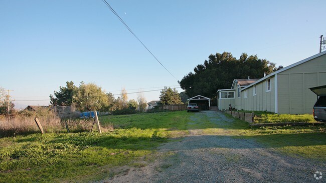 Building Photo - 4545 Petaluma Blvd