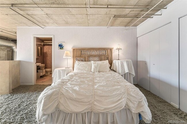 Building Photo - Beautiful One Bedroom Loft in Golden Triangle.