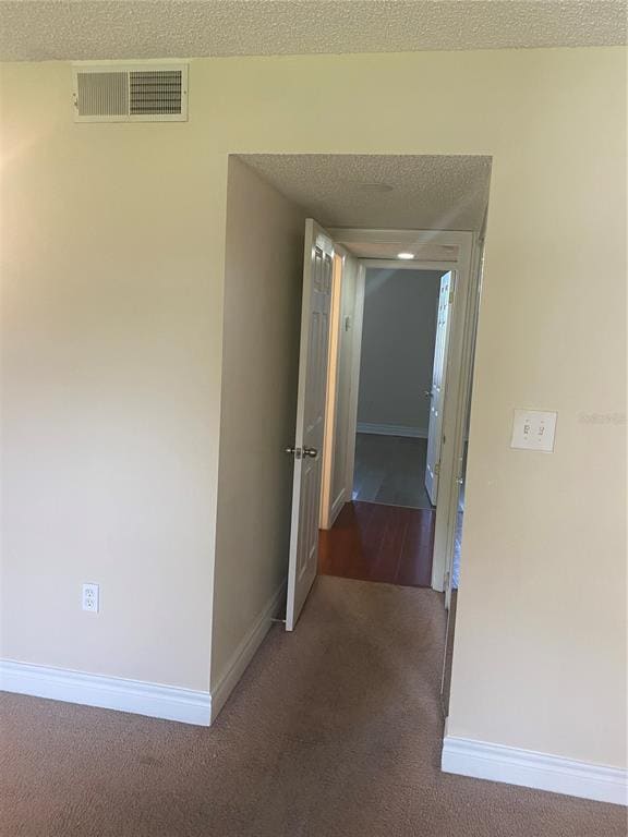 Building Photo - 809 Russell Ln