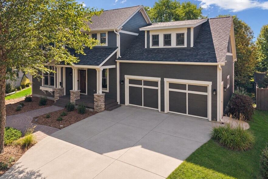 Building Photo - 14272 Grantaire Ln N