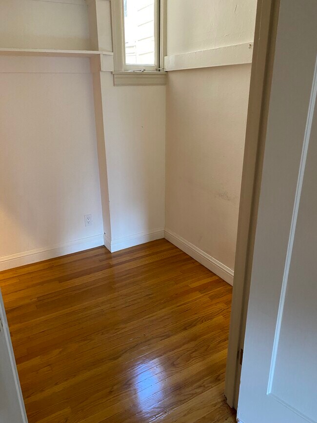 Building Photo - 741 14th St