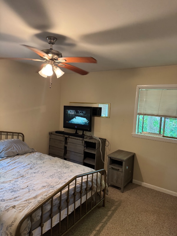 Building Photo - 3229 Fern Valley Dr SW