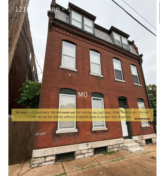 Building Photo - 1211 Soulard St