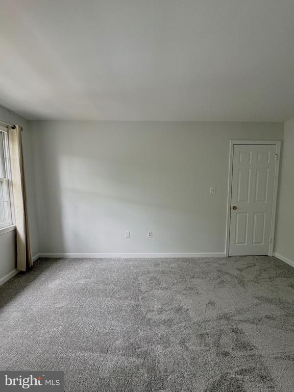 Building Photo - 2868 Kelly Square