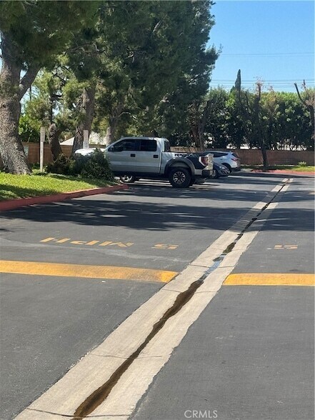 Building Photo - 10201 Mason Ave