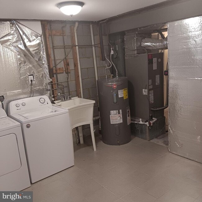 Building Photo - 14914 Belle Ami Dr