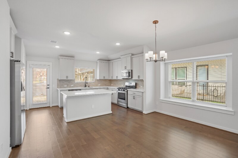 Building Photo - 2107 Pueblito Dr